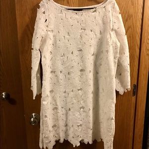 {FELICITY & COCO} White, Floral Dress ✨